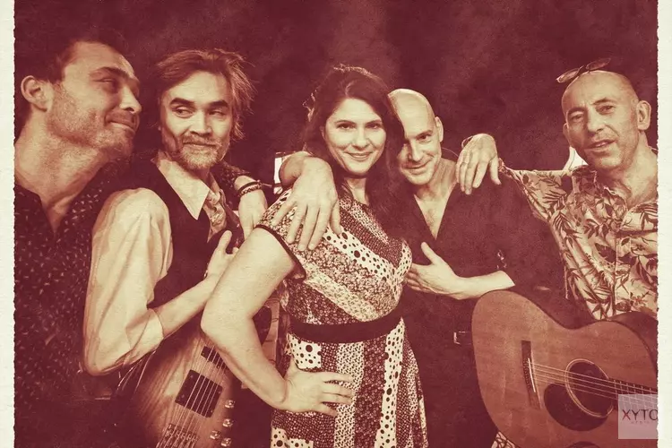 70’s Unplugged – Love the one you’re with