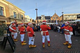Binnenstad Sneek straalt in kerstsfeer