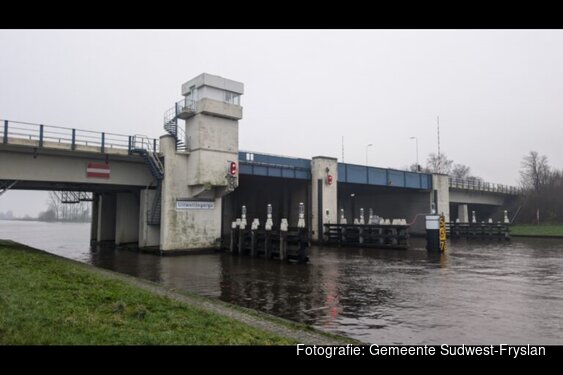 Noodkreet aan minister: Dorpsbelang en gemeente vragen dringende actie voor situatie Oppenhuizen en Uitwellingerga