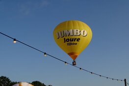 Veel publiek bij eerste dag van Friese ballonfeesten
