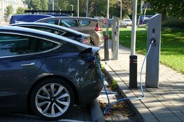 Goedkoopste en duurste laadpaal: in Friesland prijsverschil tot ruim € 62 voor een volle batterij