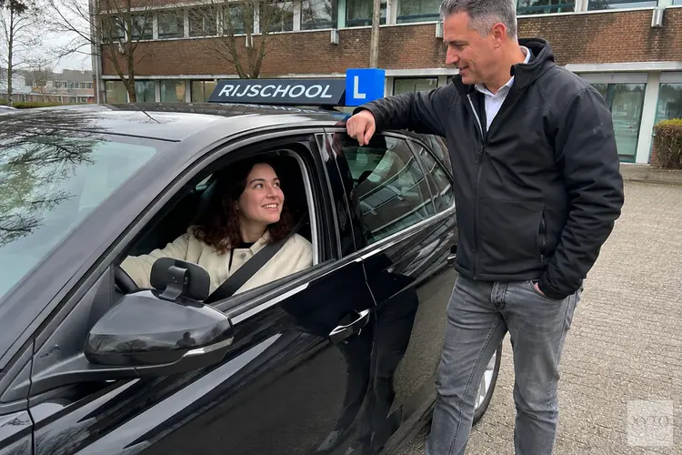 Rijscholen in Sneek