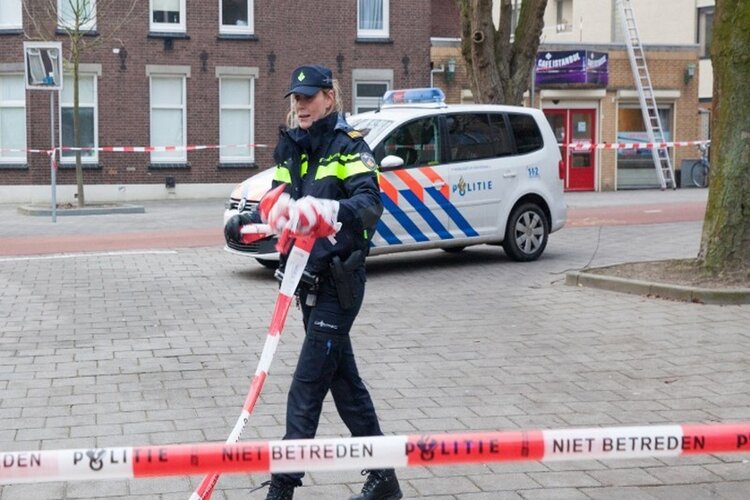 Paard en ruiter belanden in sloot. Ruiter raakt gewond na reddingsactie