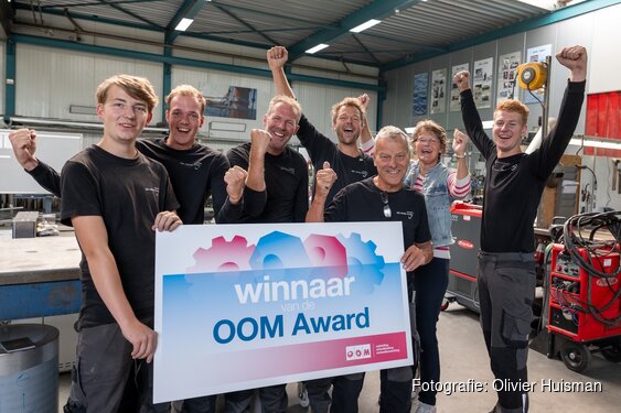 De Haas RVS uit Oudega wint OOM Award voor meest actieve leerbedrijf